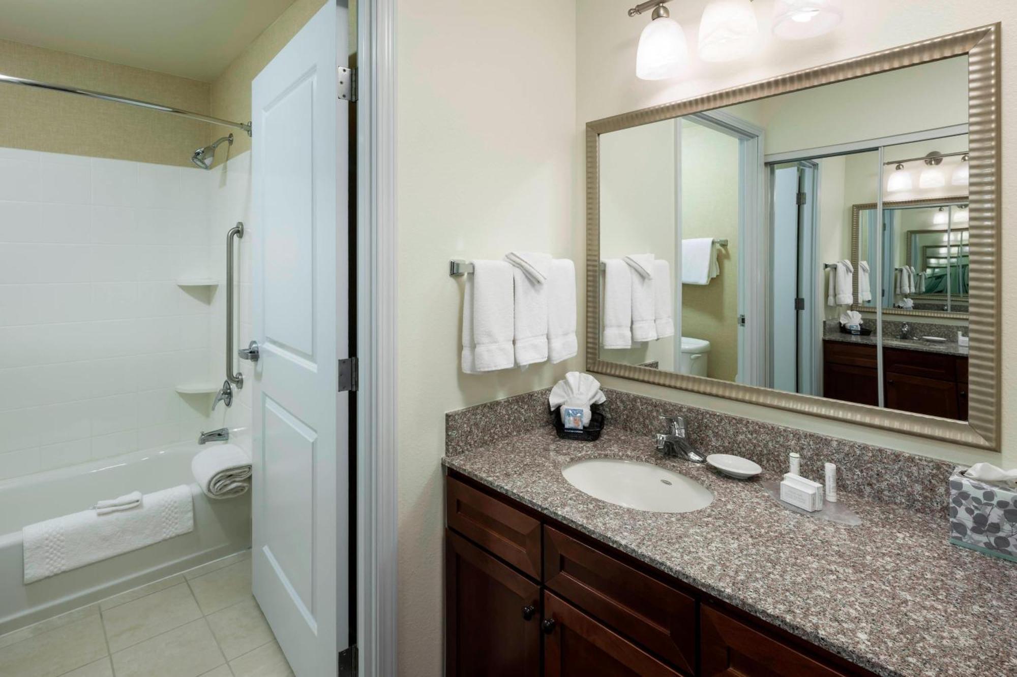 Residence Inn Houston West Energy Corridor Bagian luar foto